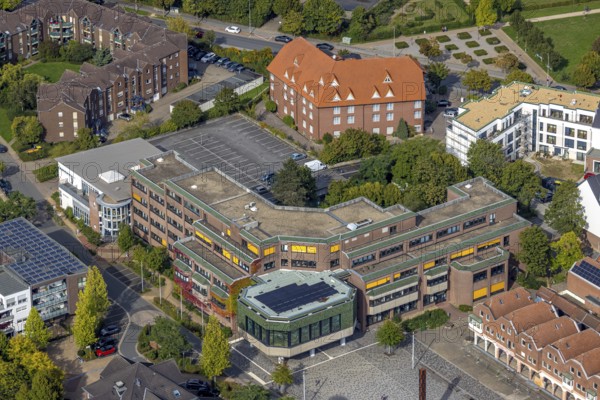 Aerial view, Voerde town hall and town hall square, Voerde, Ruhr area, North Rhine-Westphalia, Germany, authority, DE, Europe, aerial view, aerial photography, aerial photography, Lower Rhine, overview, Voerde (Lower Rhine), bird's eye view, birds-eyes view, overview