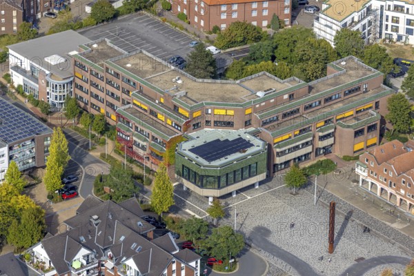 Aerial view, Voerde town hall and town hall square, Voerde, Ruhr area, North Rhine-Westphalia, Germany, authority, DE, Europe, aerial view, aerial photography, aerial photography, Lower Rhine, overview, Voerde (Lower Rhine), bird's eye view, birds-eyes view, overview