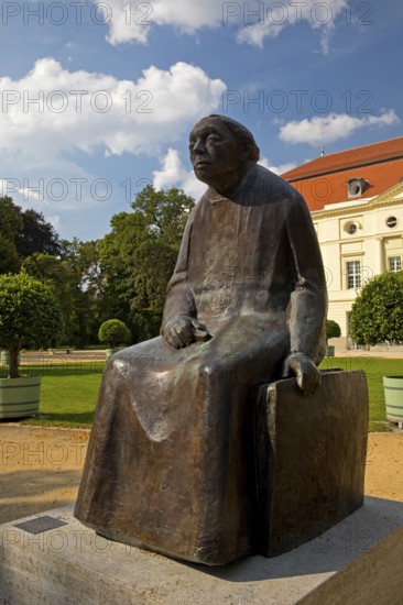 Käthe Kollwitz monument by Gustav Seitz in front of the Käthe Kollwitz Museum Berlin, theatre building, Charlottenburg Palace, Berlin, Germany