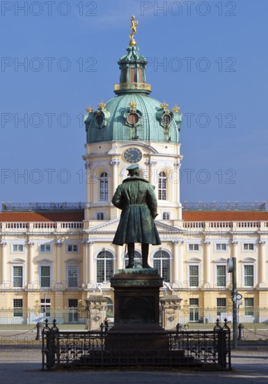 Charlottenburg Palace on Spanndauer Damm, seen from the Schlosstasse with the monument to Albrecht of Prussia, Berlin, Germany