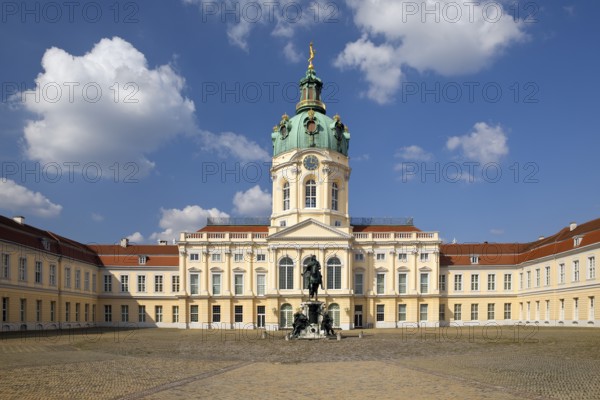 Charlottenburg Palace, city side on Spanndauer Damm with courtyard of honour and equestrian statue of the Great Elector, Berlin, Germany