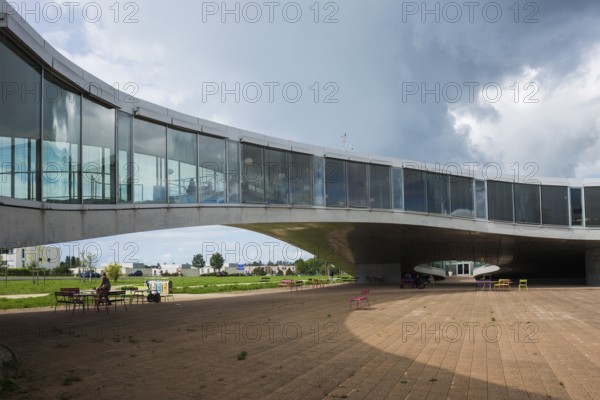 Rolex Learning Centre, SANAA architects, École polytechnique fédérale de Lausanne, EPFL, Lausanne, Switzerland