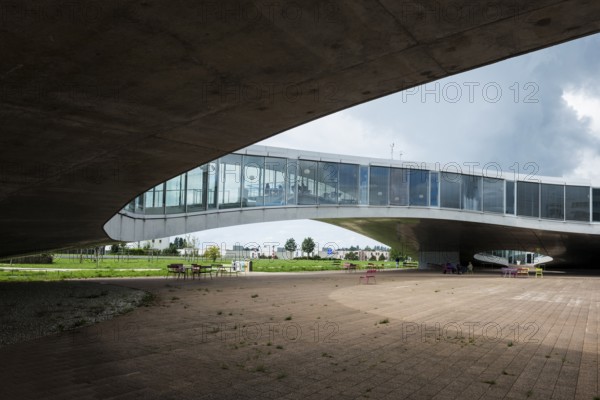 Rolex Learning Centre, SANAA architects, École polytechnique fédérale de Lausanne, EPFL, Lausanne, Switzerland