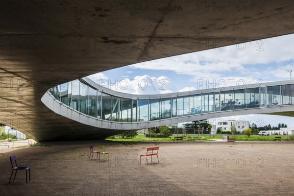 Rolex Learning Centre, SANAA architects, École polytechnique fédérale de Lausanne, EPFL, Lausanne, Switzerland