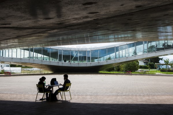 Rolex Learning Centre, SANAA architects, École polytechnique fédérale de Lausanne, EPFL, Lausanne, Switzerland