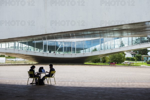 Rolex Learning Centre, SANAA architects, École polytechnique fédérale de Lausanne, EPFL, Lausanne, Switzerland
