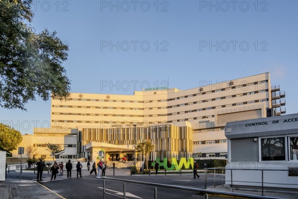 Photo of university hospital in Seville, Spain
