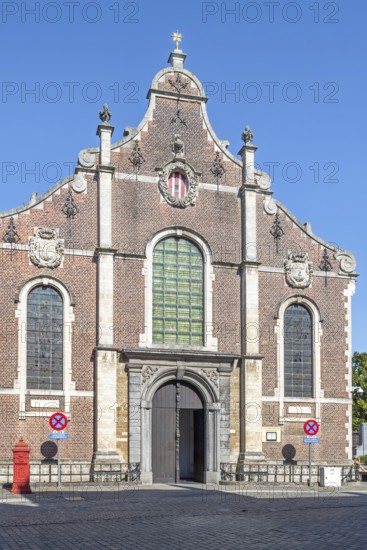 Neo-baroque façade of the Church of Saint Egidius intra muros, Sint-Gillis-Binnenkerk in the city Dendermonde, Termont, East Flanders, Belgium
