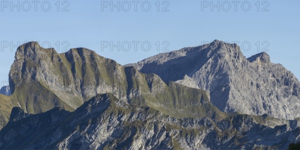 Mountain panorama from Koblat Höhenweg to Schneck, 2268m, behind Großer Wilder, 2379m, Allgäu Alps, Allgäu, Bavaria, Germany