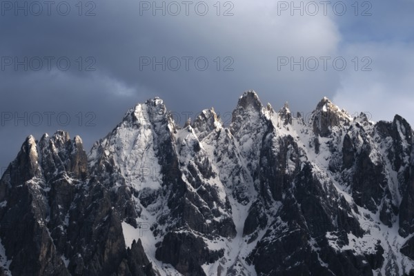 Close-up of mountain peaks of the Haunold Group in the evening light, Haunold, Haunold Group, San Candido, Val Pusteria, Sesto Dolomites, Dolomites, South Tyrol, Italy