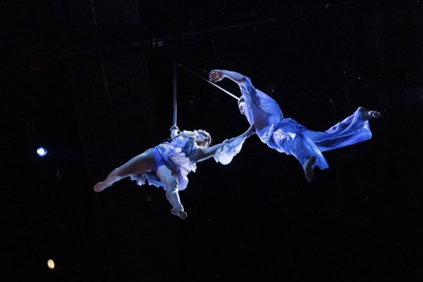 Two artists hover above the audience at the press screening of Alizé, a joint production by Cirque du Soleil and Live Nation at the Theater am Potsdamer Platz, Berlin, 23/09/2025