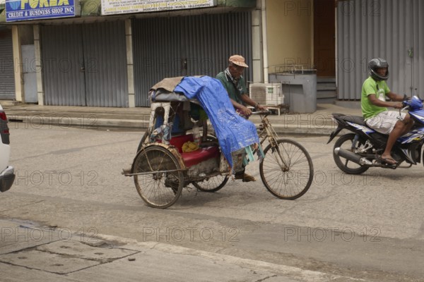 Bicycle city San Carlos, bicycle taxi, taxi, bicycle, public transport, mobility, service, transport, Negros Occidental, Philippines