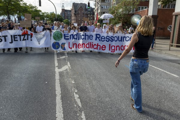 Worldwide climate strike by Fridays for Future under the motto Exit Gas - Enter Future, demonstration with rally at the fish market, Hamburg, Germany