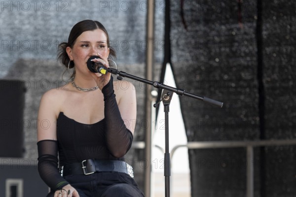 Singer Marisabelle live on stage at the global climate strike organised by Fridays for Future under the motto Exit Gas - Enter Future, demonstration with rally at the fish market, Hamburg, Germany