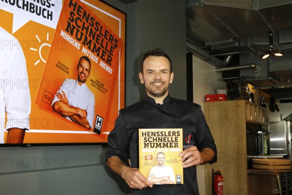 Chef Steffen Henssler at the presentation of his new cookbook HENSSLERS SCHNELLE NUMMER - mornings, lunchtimes, evenings in Henssler's kitchen, Hamburg, Germany