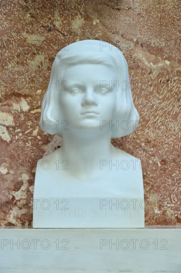 Marble bust of Sophie Scholl against a reddish background, Walhalla, Donaustauf, Regensburg, Bavaria, Germany
