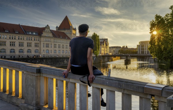 Evening sun at the Bodemuseum, Monbijou Bridge, Museum Island, Berlin, Germany