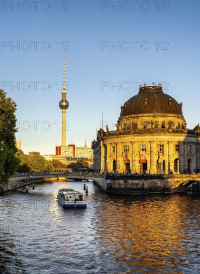 Evening sun at the Bodemuseum, Museum Island, Berlin, Germany