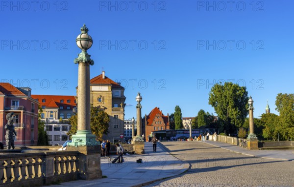 Evening sun at the Bodemuseum, Monbijou Bridge, Museum Island, Berlin, Germany