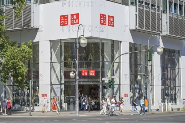 Uniqlo Textiles, Tauentzienstraße, Charlottenburg, Berlin, Germany