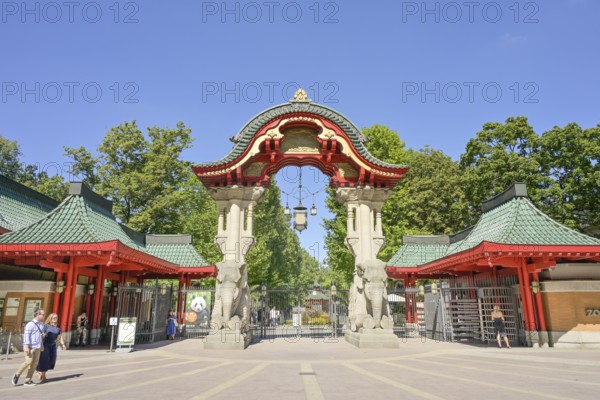 Elefantentor, entrance Zoologischer Garten, Budapester Straße, Tiergarten, Mitte, Berlin, Germany