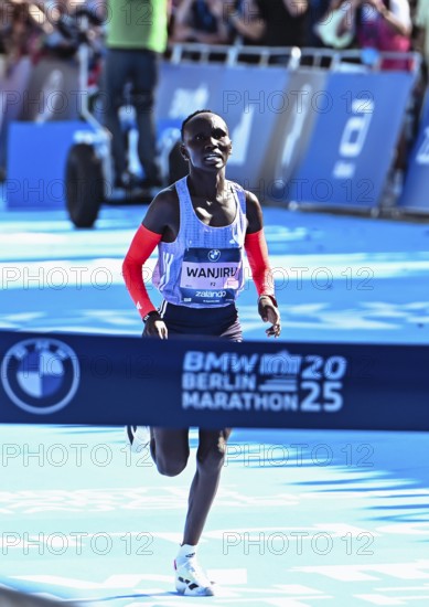 Rosemary Wanjiru is the fastest woman at the 51st Berlin Marathon. The Kenyan wins the Berlin Marathon 2025 in 02:21:05 hours