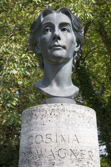 Cosima Wagner, bust, portrait bust by Arno Breker, Richard Wagner Park, on the Green Hill, Bayreuth, Upper Franconia, Franconia, Bavaria, Germany