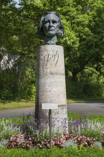 Franz Liszt, bust, portrait bust by Arno Breker, Richard Wagner Park, on the Green Hill, Bayreuth, Upper Franconia, Franconia, Bavaria, Germany