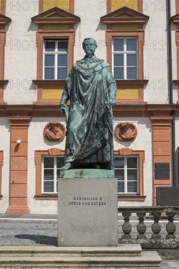 Maximilian II, King of Bavaria, Statue, Old Castle, Tax Office, Bayreuth, Upper Franconia, Franconia, Bavaria, Germany