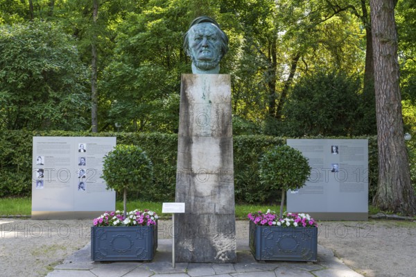 Richard Wagner, Bust, Bust portrait by Arno Breker, Richard Wagner Park, on the Green Hill, Bayreuth, Upper Franconia, Franconia, Bavaria, Germany