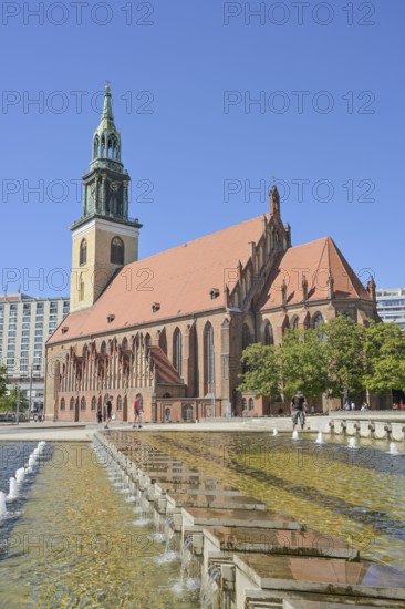 St Mary's Church, Karl-Liebknecht-Straße, Rathausstraße, water cascades at Alexanderplatz, Mitte, Berlin, Germany