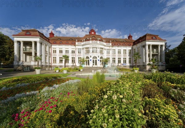 Smetana Park, named after the composer Bedrich Smetana, Elisabethbad, Karlovy Vary, Bohemia, Czech Republic