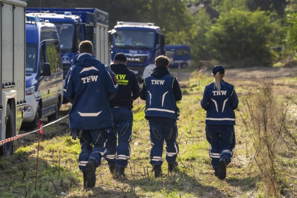 Volunteer emergency services at the large-scale exercise FÜLEX25, organised by the THW, Federal Agency for Technical Relief, North Rhine-Westphalia. Over four weekends, more than 3, 500 volunteers from 127 local associations in North Rhine-Westphalia practise many different scenarios in the field of disaster control and civil defence