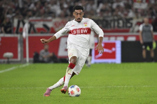 Tiago Tomas VfB Stuttgart (08) Action on the ball Football Bundesliga, MHPArena, MHP Arena Stuttgart, Baden-Württemberg, Germany