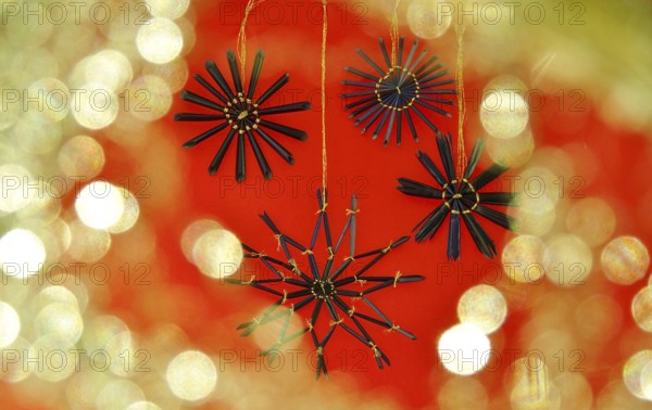 Christmas decoration, Christmas tree baubles, home-made straw stars, Germany