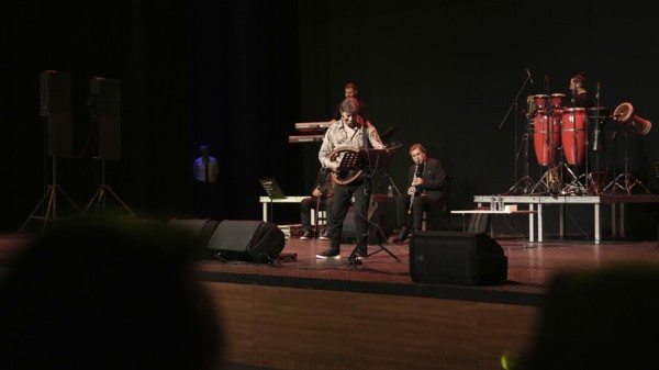 Turkish singer Coskun Sabah performs on stage at Gaziantep University as part of the Türkiye Kültür Yolu Festival. The concert reflects the festival's aim to celebrate music and cultural heritage through live performances across the city, Gaziantep, Gaziantep, Türkiye