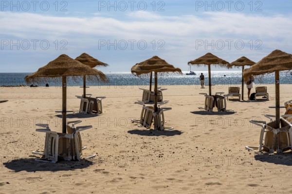 The beach Praia de São Roque, east of Lagos city centre, quite empty, off-season, in the west of the Algarve, Portugal