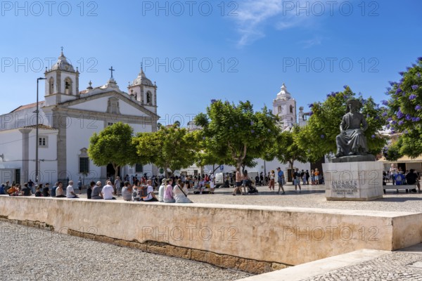 The old town centre of Lagos, Praça Infante D. Henrique, at the church Igreja de Santa Maria de Lagos, Statue do Infante Dom Henrique, in the west of the Algarve, Portugal