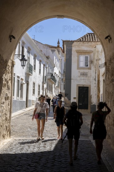 Faro, Old Town Lane, R. do Municipio, Algarve, Portugal