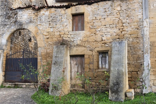 Historic house façade, yellow sandstone, Marville, Renaissance village, Département Meuse, Grand Est, France