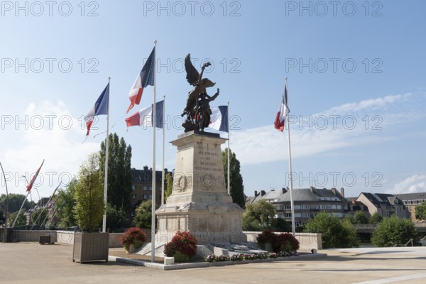 Memorial to the fallen of the 1st World War, Place de Hôtel de Ville, Town Hall Square, Rathausplatz, Charleville-Mézières, Mézières district, Ardennes, Grand Est, France