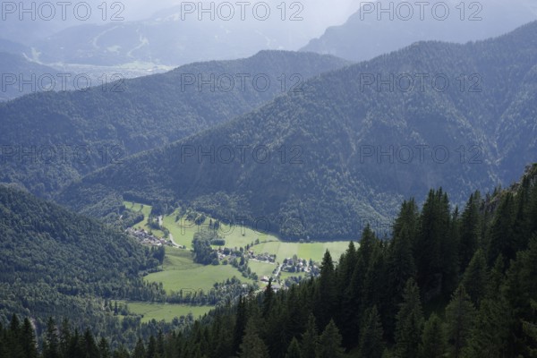 Mountain panorama seen from the Laber, Ammergau Alps, Ammergau, Oberammergau, mountains, Alps, Bavaria, Upper Bavaria, Garmisch-Partenkirchen, Germany