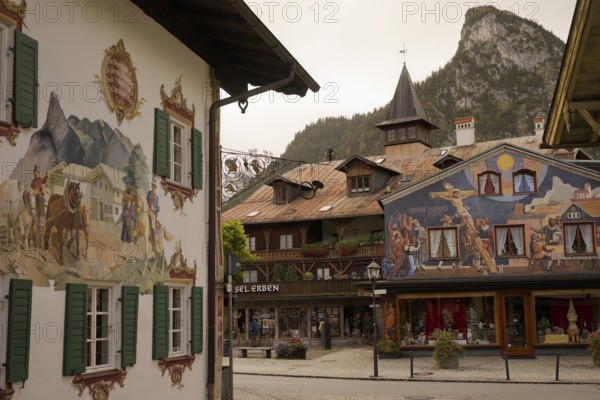 Lüftlmalerei in Oberammergau, crucifixion scene, crucifixion, Lüftlkunst, Bible, Ammergau, Ammergau Alps, Upper Bavaria, Garmisch-Partenkirchen, Alps, Bavaria, Passion Play, holiday, holiday region, active holiday, recreation, holiday, summer holiday, holiday region, Germany