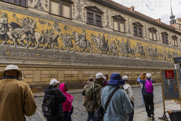 Procession of princes with tourists, Dresden, Saxony, Germany