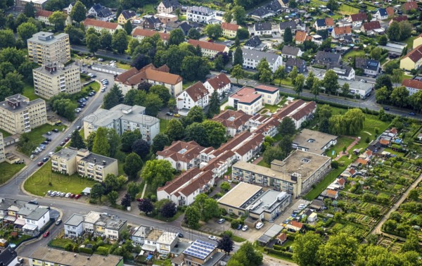 Aerial view of the AWO retirement home Hermann-Görlitz-Seniorenzentrum, Bergkamen, Ruhr area, North Rhine-Westphalia, Germany, DE, Europe, aerial photo, birds-eyes view, aerial photography, aerial photography, overview, bird's eye view, retirement home, nursing home, retirement residence