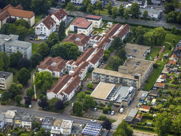 Aerial view of the AWO retirement home Hermann-Görlitz-Seniorenzentrum, Bergkamen, Ruhr area, North Rhine-Westphalia, Germany, DE, Europe, aerial photo, birds-eyes view, aerial photography, aerial photography, overview, bird's eye view, retirement home, nursing home, retirement residence
