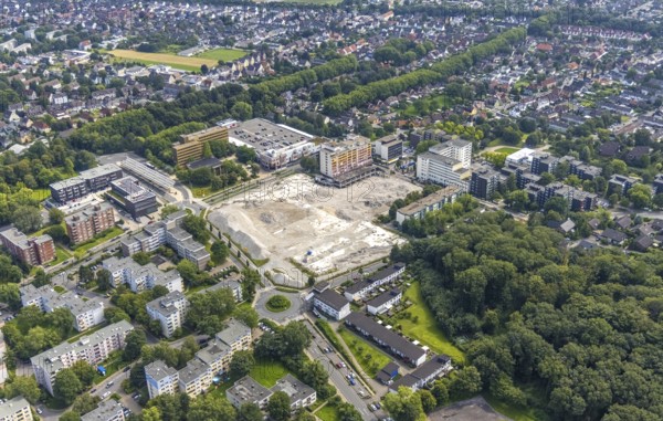 Aerial view, town hall and town hall square as well as construction site with demolition of the former Turmarkaden in Weddinghofen, Bergkamen, Ruhr area, North Rhine-Westphalia, Germany, construction work, construction area, building site, building plots, construction project, construction site, authority, DE, Europe, aerial view, aerial photography, aerial photography, town hall, city administration, overview, bird's eye view, bird's eye view, overview