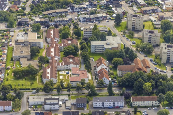 Aerial view, Hermann-Görlitz-Seniorenzentrum and AWO Kindergarten in Bergkamen, Ruhr area, North Rhine-Westphalia, Germany, retirement home, old people's home, old people's home, Bergkamen, care and nursing, DE, Europe, kindergarten, day care centre, day nursery, aerial photograph, aerial photography, aerial photography, care facility, retirement home, retirement home, senior citizens' residence, senior citizens' centre, overview, bird's eye view, overview