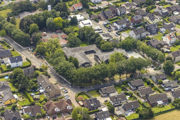 Aerial photo, Overberger Schule in the district Overberge, Bergkamen, Ruhr area, North Rhine-Westphalia, Germany, education, educational institution, DE, Europe, educational institute, aerial photo, aerial photography, aerial photography, school, overview, bird's eye view, birds-eyes view, overview