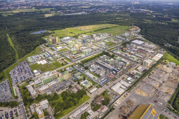Aerial view, Bayer AG chemical plant site in Bergkamen, Ruhr area, North Rhine-Westphalia, Germany, Bergkamen, DE, Europe, commercial enterprises, commercial area, commercial park, commercial site, commercial use, industrial area, industrial building, industrial site, aerial photograph, aerial photography, aerial photography, overview, bird's-eye view, bird's-eye view, overview